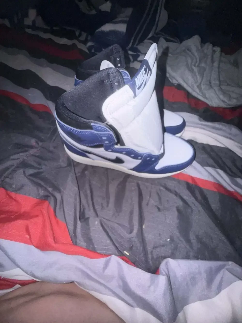 Nike Air Jordan 1 Retro High OG Midnight Navy (2024 Release, Style: FD1437-401)
